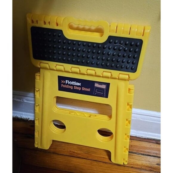 New 13" Folding Step Stool for Adults and Kids Holds Up to 300 lbs,Non-Slip Stoo - Picture 2 of 2